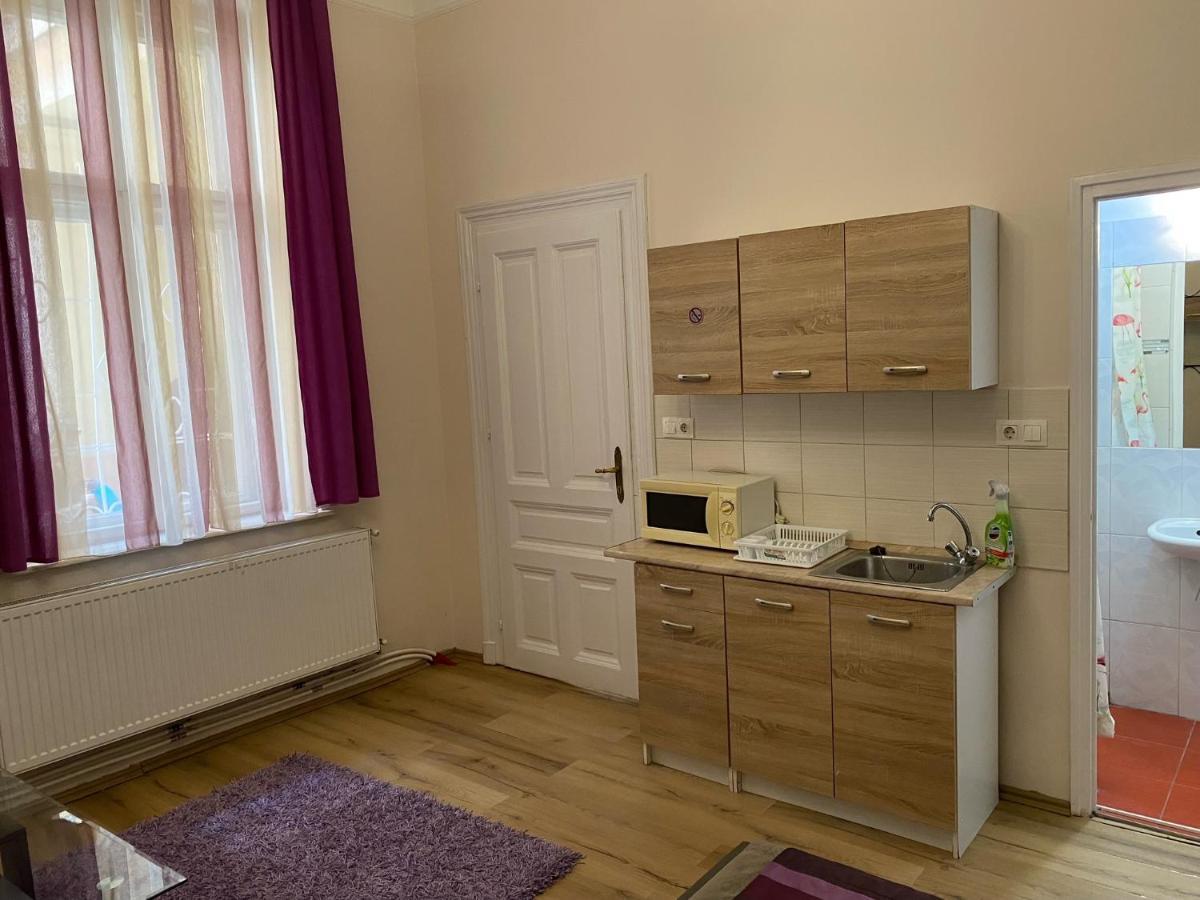 Mandy Apartments Budapest Luaran gambar