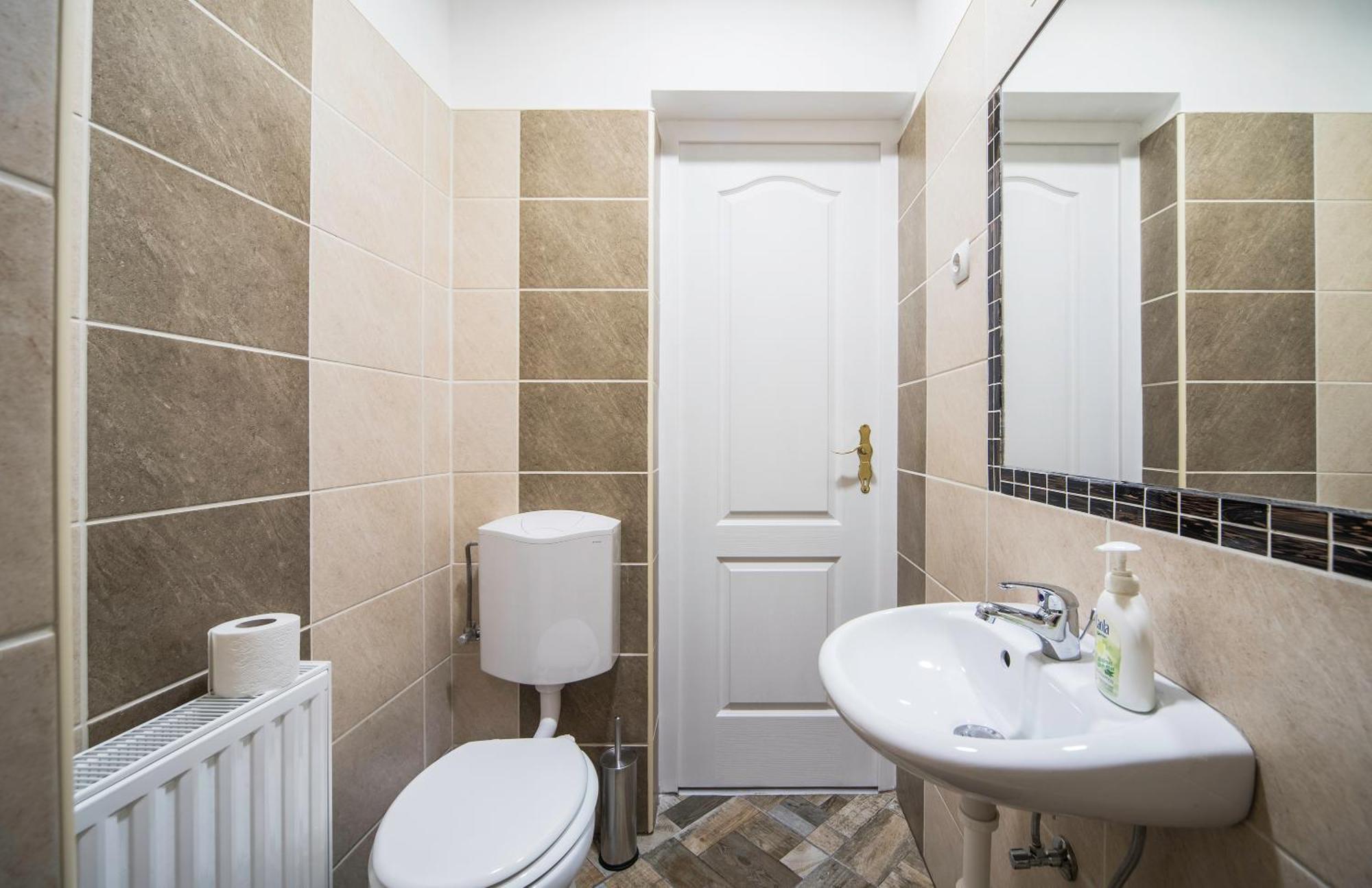 Mandy Apartments Budapest Luaran gambar