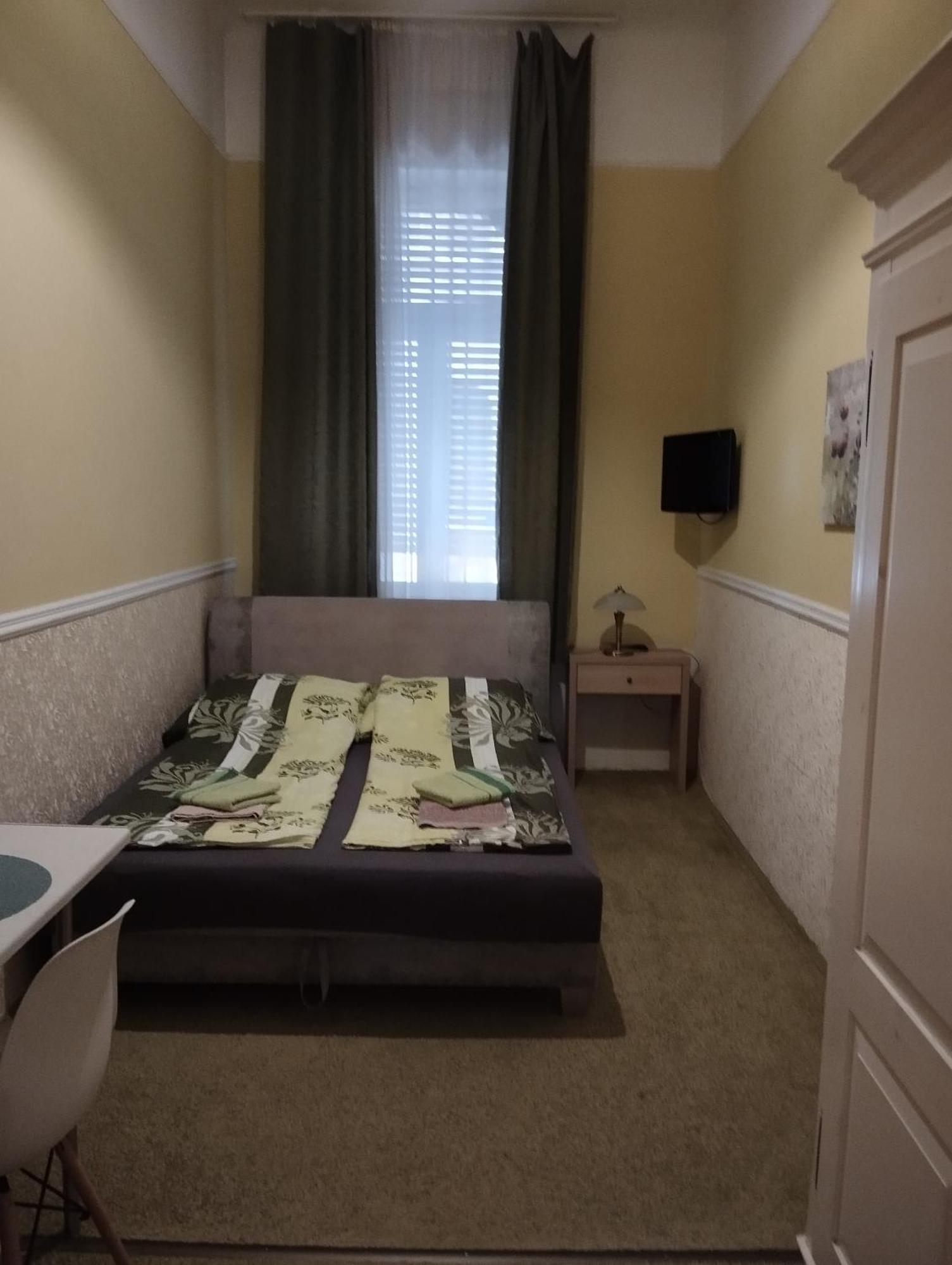 Mandy Apartments Budapest Luaran gambar
