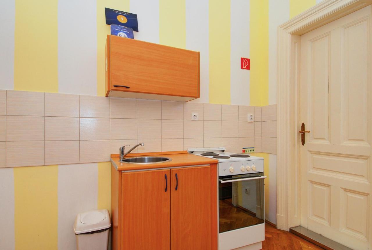 Mandy Apartments Budapest Luaran gambar